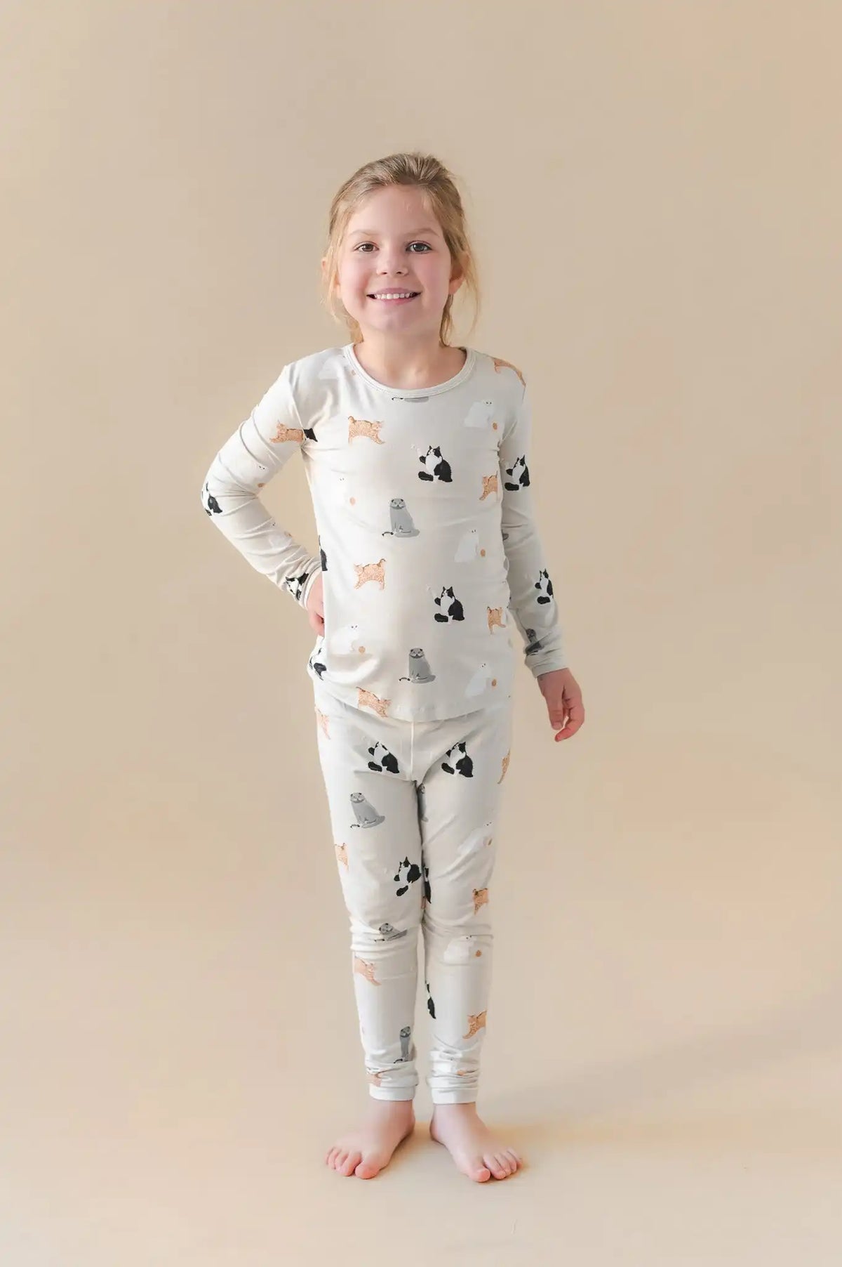 Long Sleeve Pajamas in Fluffy Cat