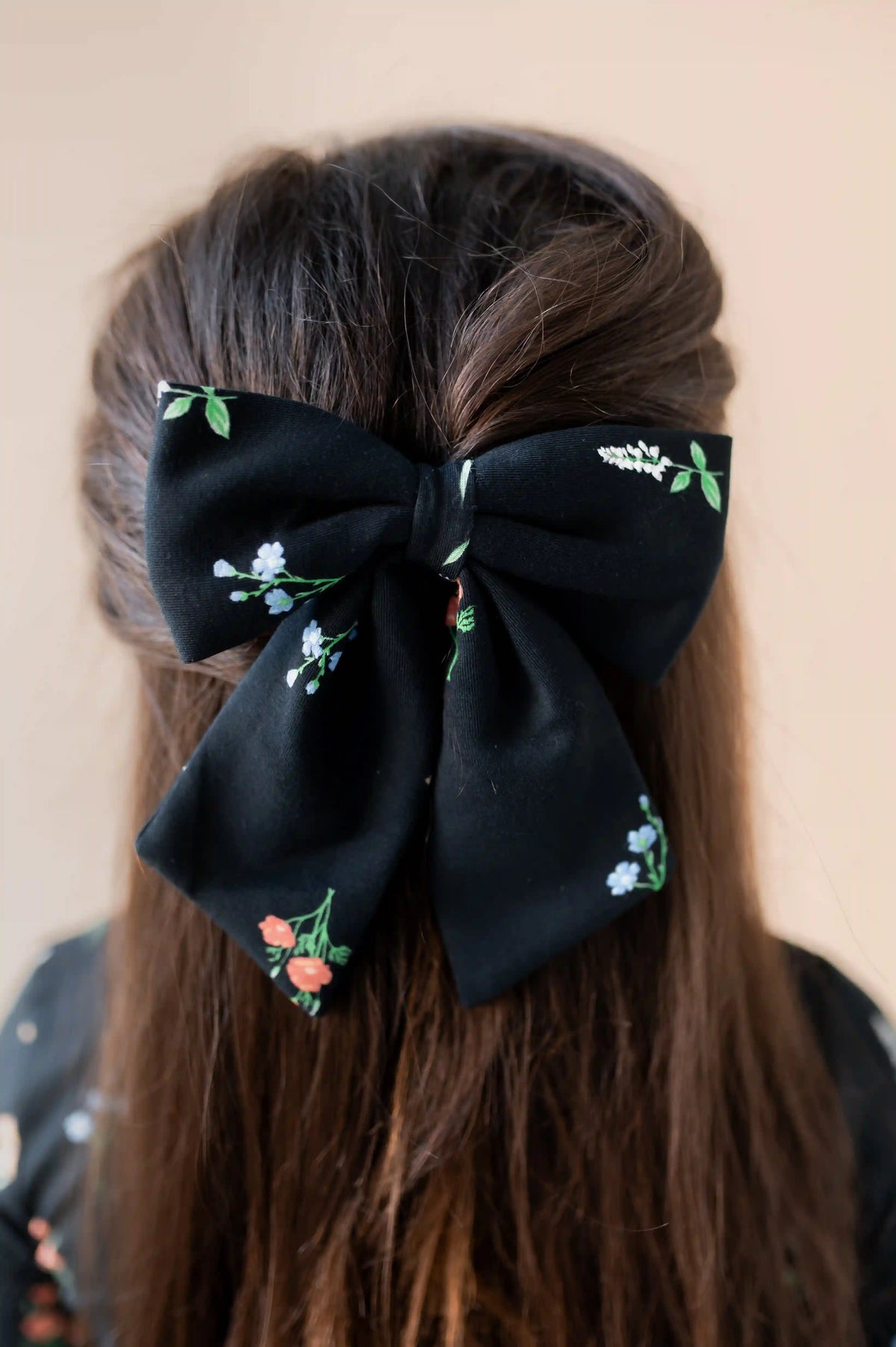 Large Alligator Clip Bow in Midnight Wildflower