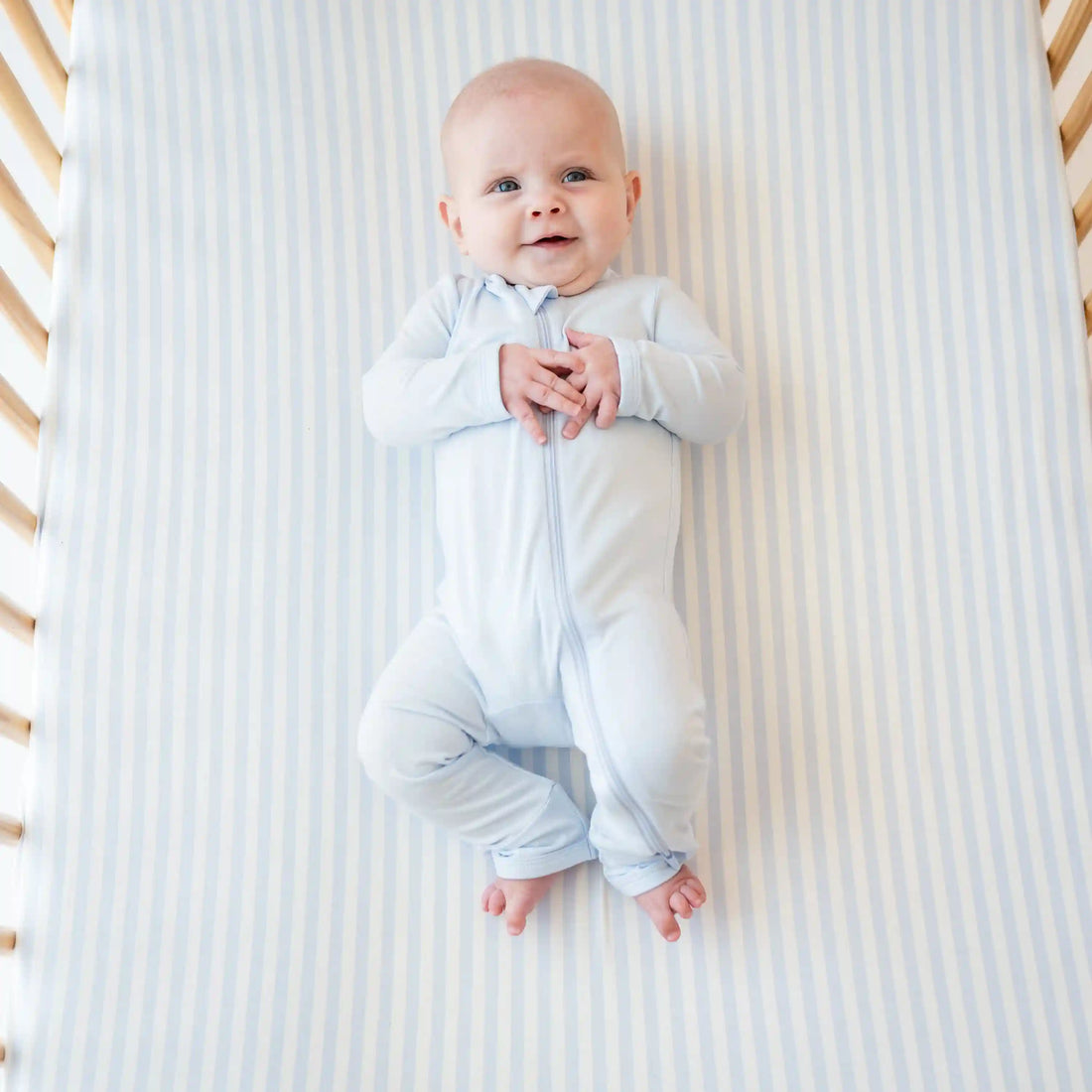 Crib Sheet in Small Mist Stripe