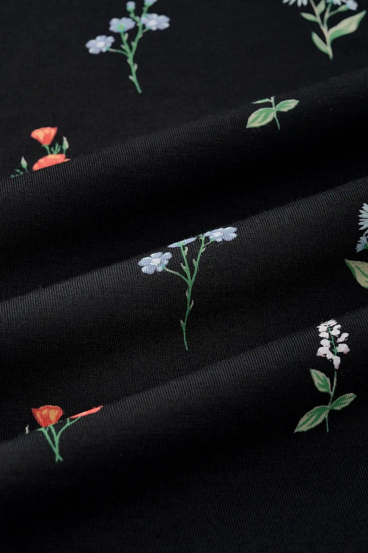 Sleep Bag in Midnight Wildflower 2.5