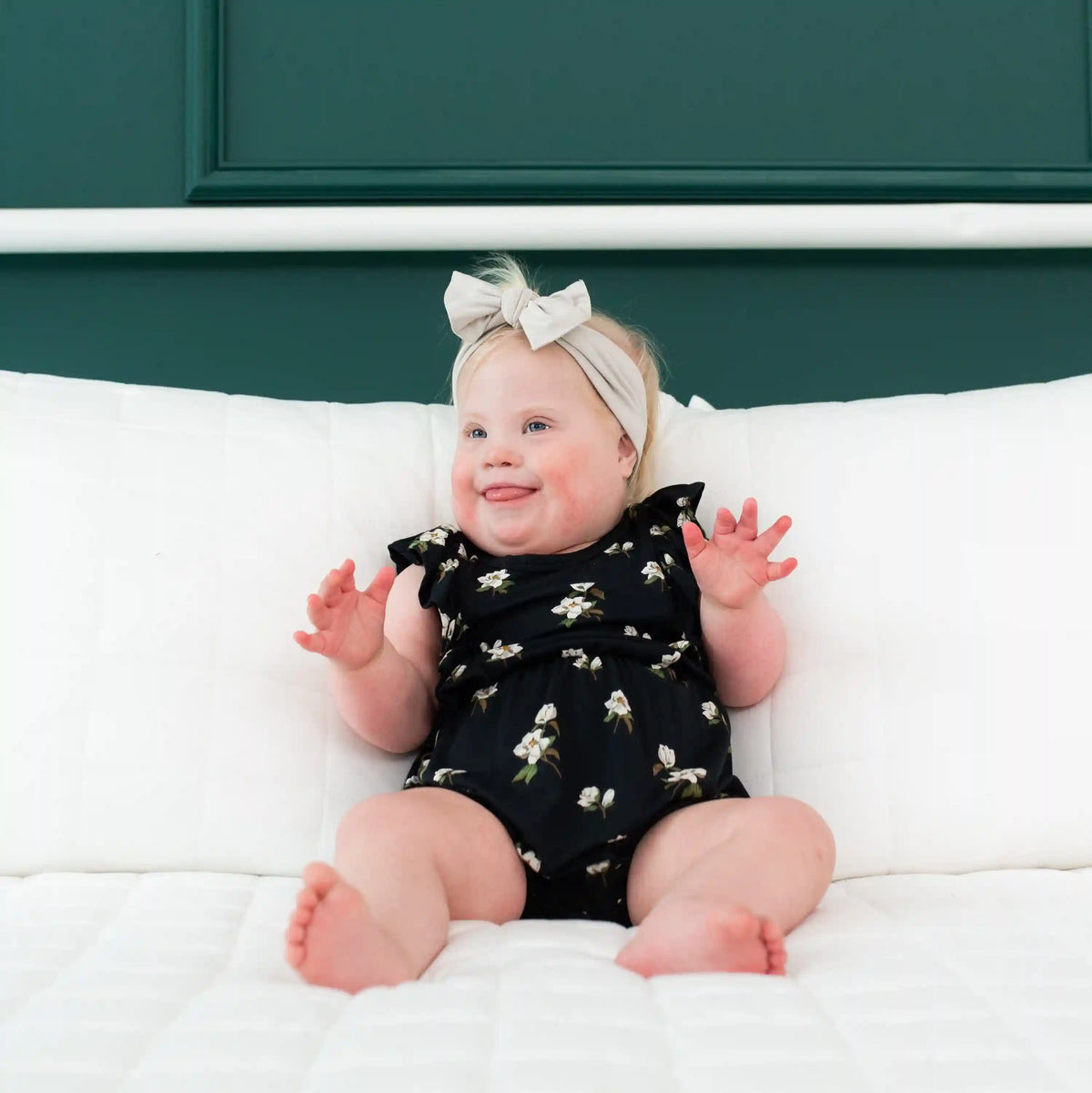 Knotted Bow Headband in Oat